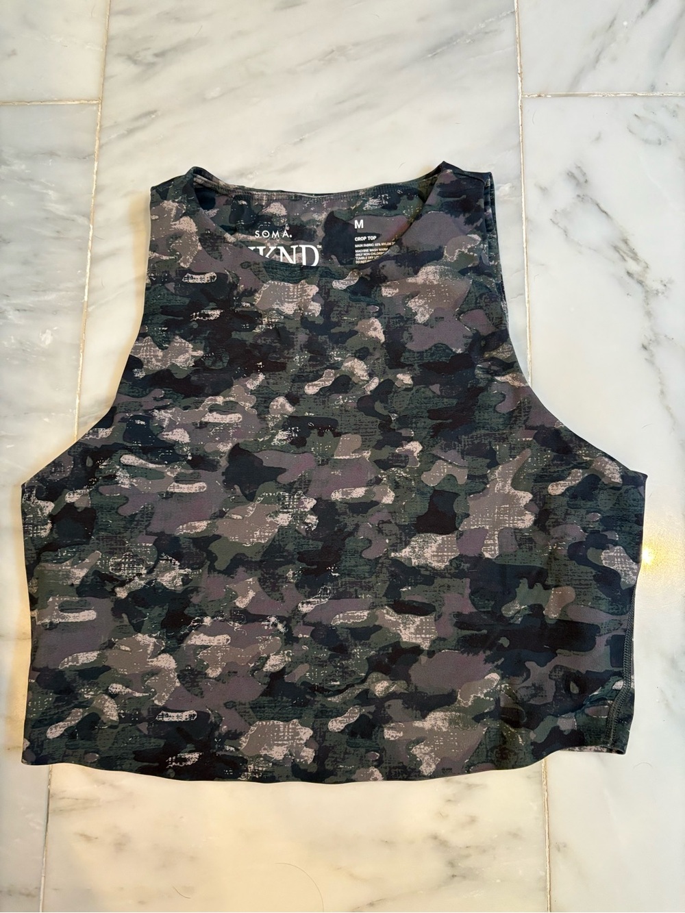 Soma WKND 360° camo crop top